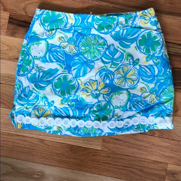 Lilly Pulitzer Skort - Picture 1 of 3